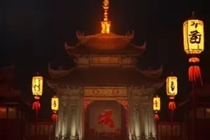 《麦田里的算法》麦浪与数据曲线叠加剧照